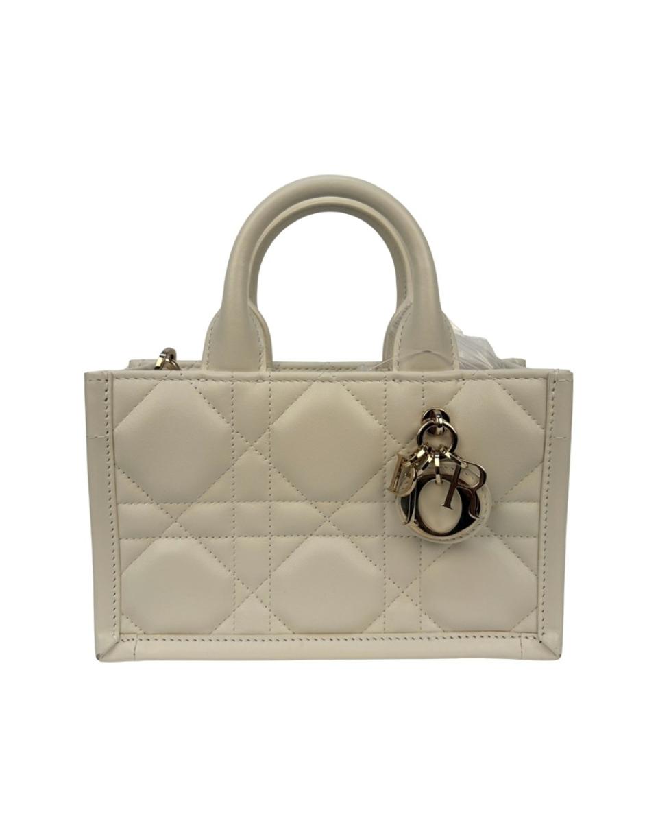 HENKELTASCHEN - DIOR MINI BOOK TOTE MACROCANNAGE WEISS