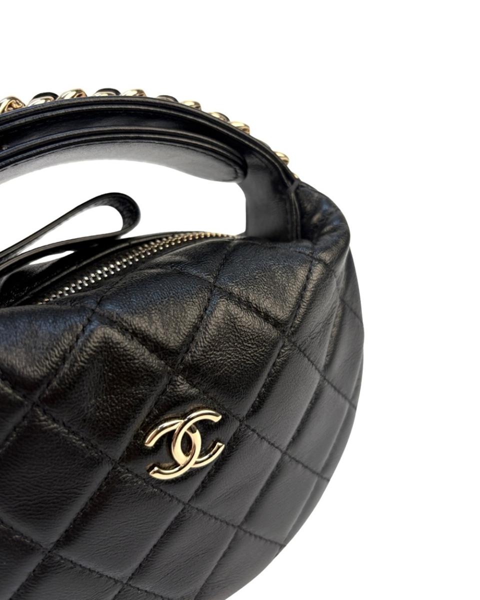 HANDTASCHEN - CHANEL CHAIN AROUND HOBO POUCH