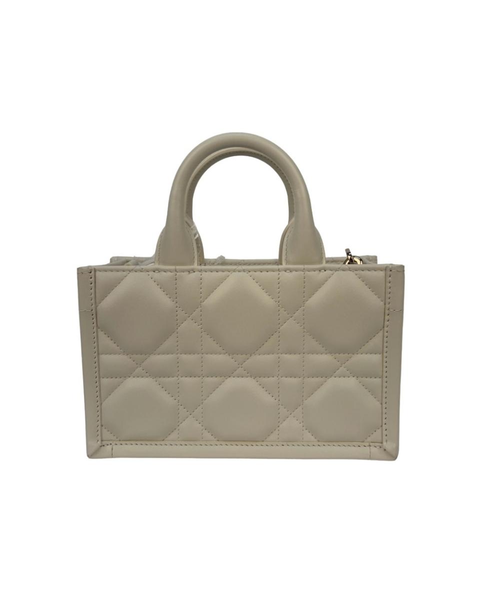 HENKELTASCHEN - DIOR MINI BOOK TOTE MACROCANNAGE WEISS