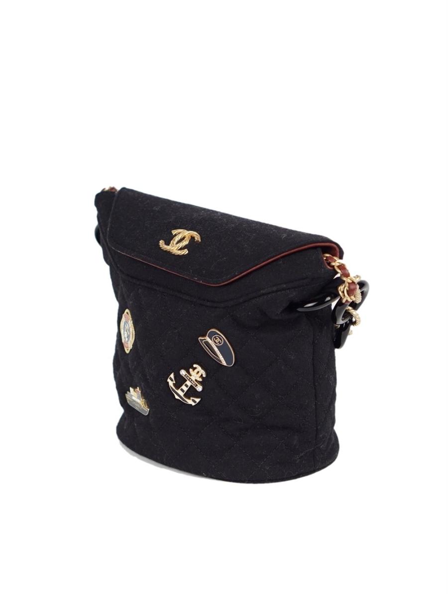 SCHULTERTASCHE - CHANEL CHARM BUCKET PARIS-HAMBURG