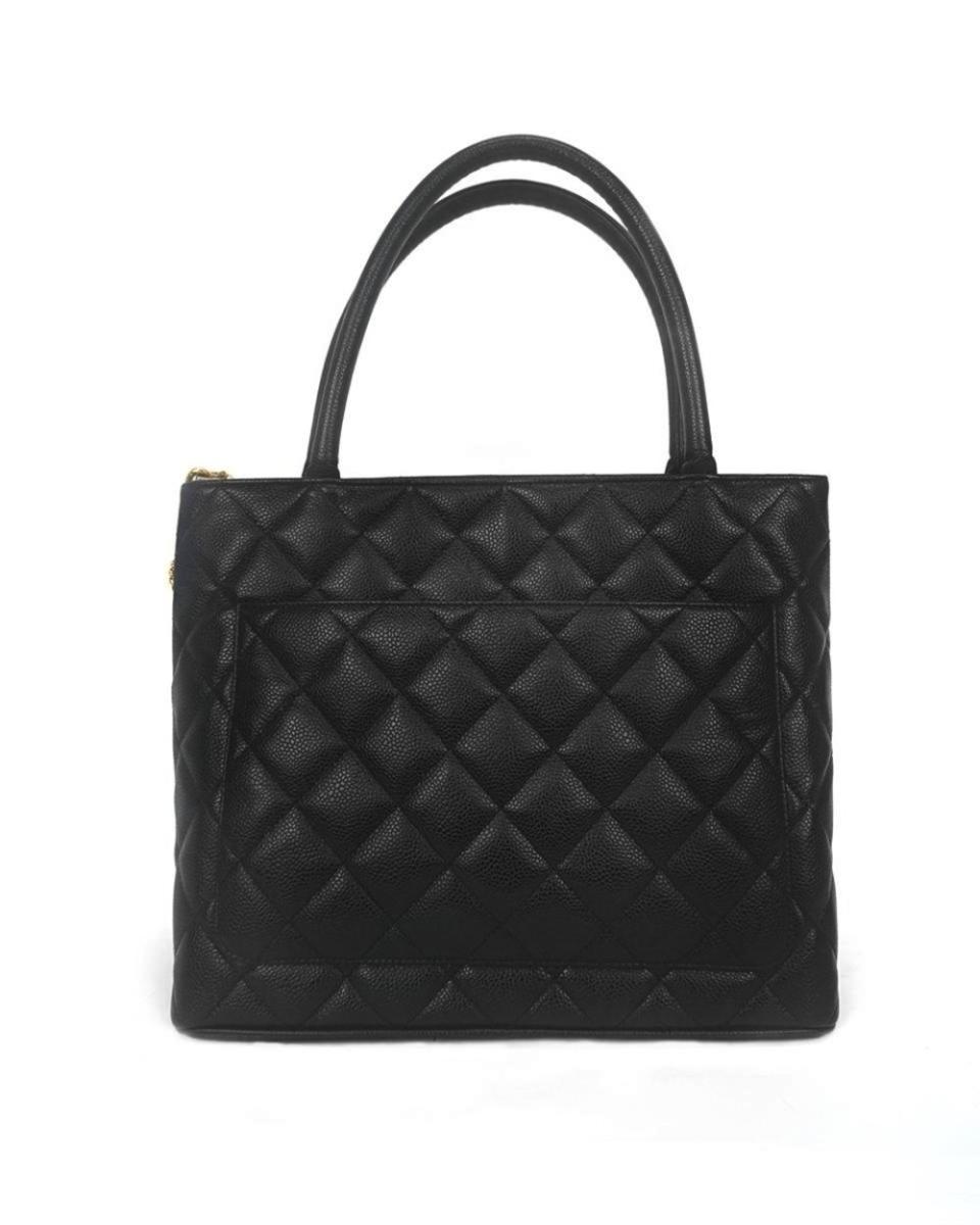HENKELTASCHEN - CHANEL RE-RELEASE MEDALLION TOTE SCHWARZ